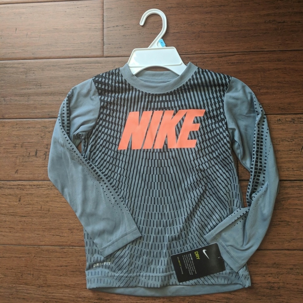 Nike long sleeve shirt